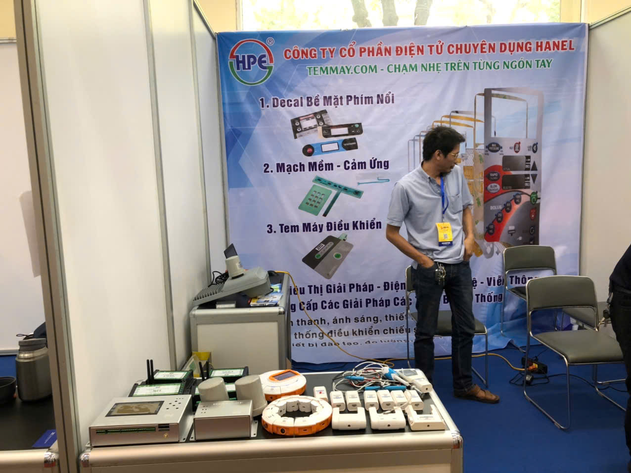Robot và hệ thống tự động hóa (STEM)